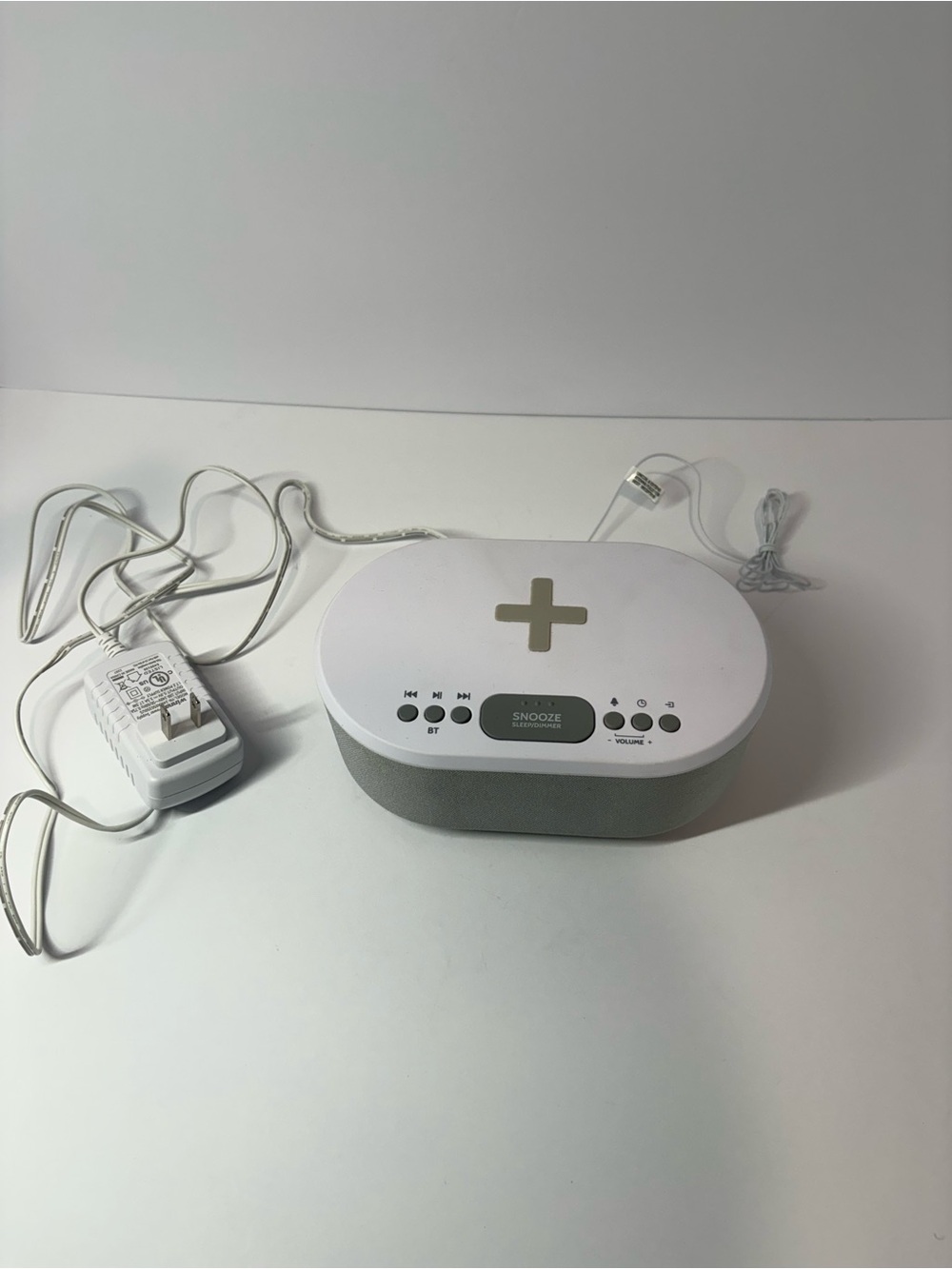 Wireless Charging Bluetooth Speaker Alarm Clock White Digital LED Desk Radio